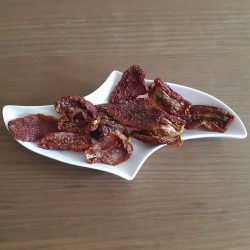 Tomates secos deshidratados con sal